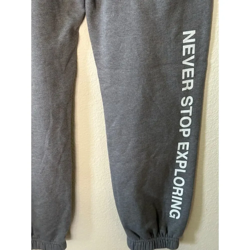 The North Face Men's gray jogger size M/ pre owned 1095